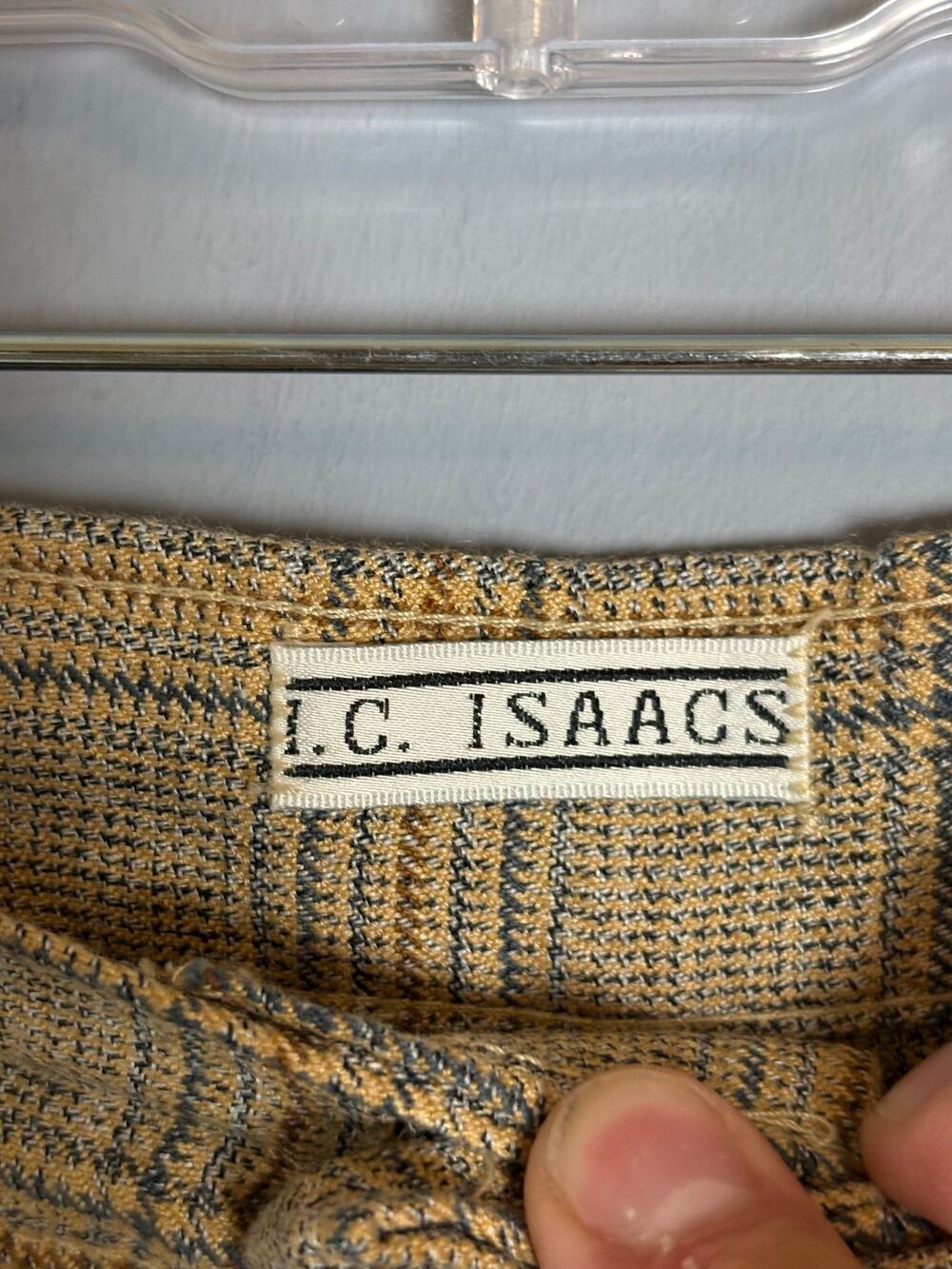 IC Isaacs Plaid Pleated Beige Brown Shorts Womens Size 12 Read